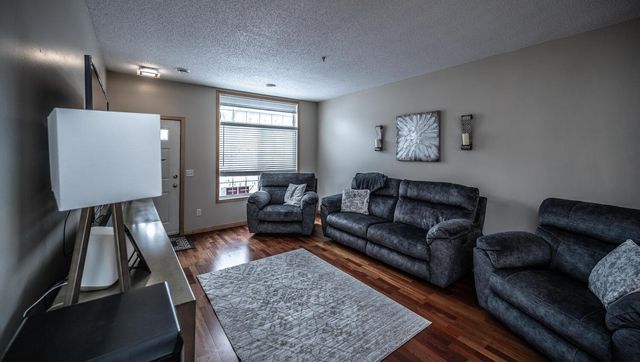 471 Frederick Circle 1503, Hastings, MN 55033