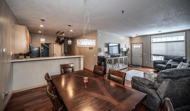 471 Frederick Circle 1503, Hastings, MN 55033