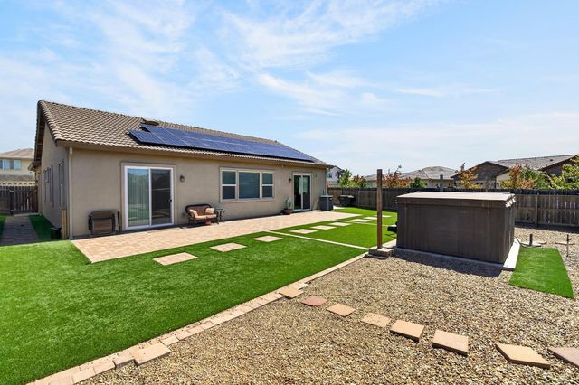 2013 Van Ruiten Dr, Lodi, CA 95242