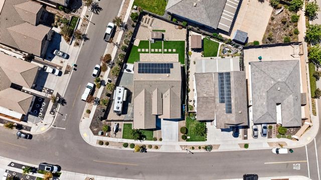 2013 Van Ruiten Dr, Lodi, CA 95242