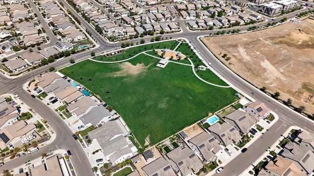 2013 Van Ruiten Dr, Lodi, CA 95242