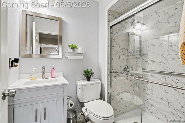 40270 Sara Rose Drive, Clinton Township, MI 48038