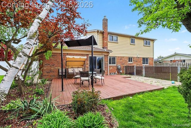 40270 Sara Rose Drive, Clinton Township, MI 48038