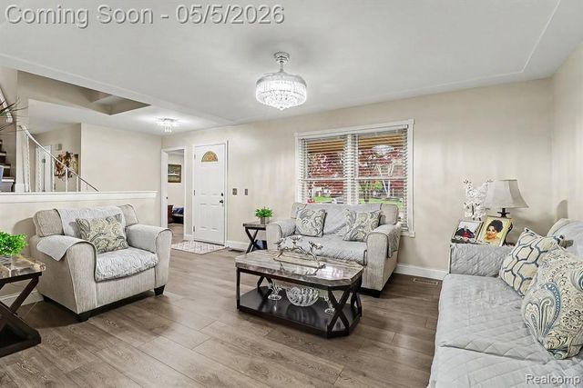 40270 Sara Rose Drive, Clinton Township, MI 48038