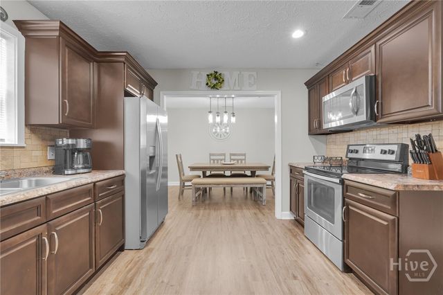 306 Redan Drive, Savannah, GA 31410