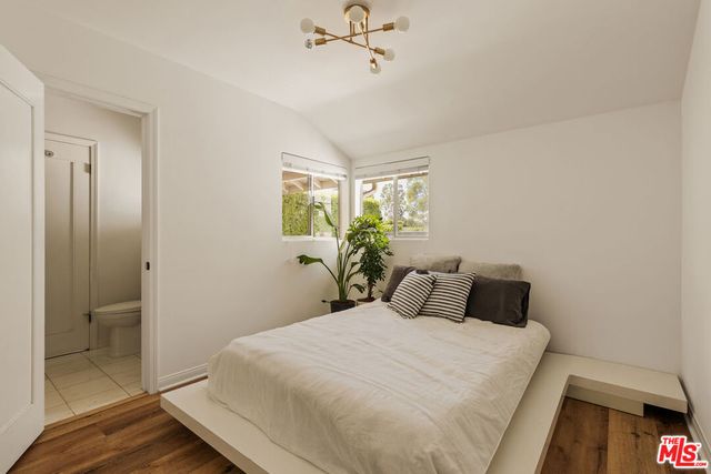 4442 Beeman Avenue, Los Angeles, CA 91604