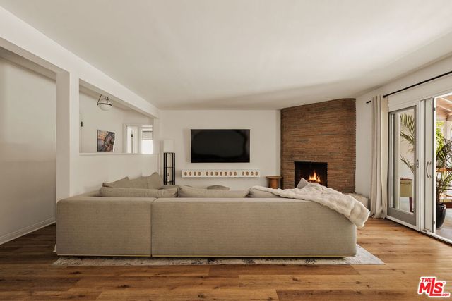 4442 Beeman Avenue, Los Angeles, CA 91604
