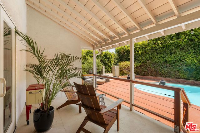 4442 Beeman Avenue, Los Angeles, CA 91604