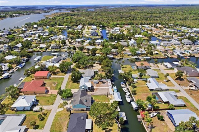 1941 NW 16th Street, Crystal River, FL 34428
