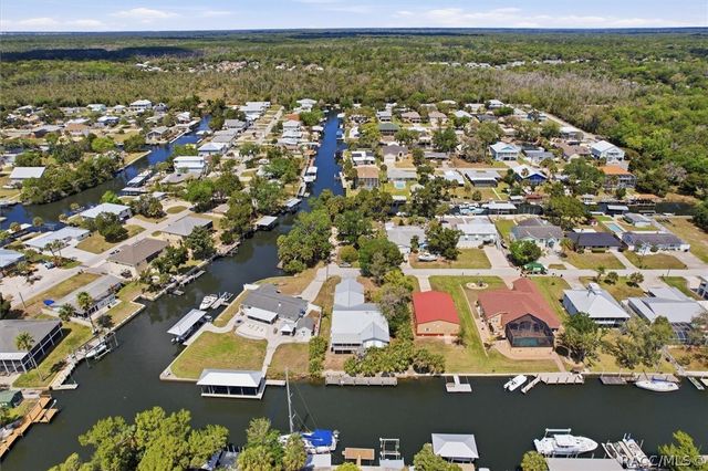 1941 NW 16th Street, Crystal River, FL 34428