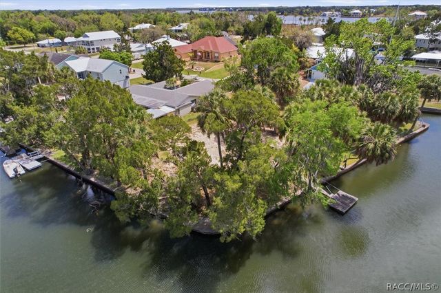 1941 NW 16th Street, Crystal River, FL 34428
