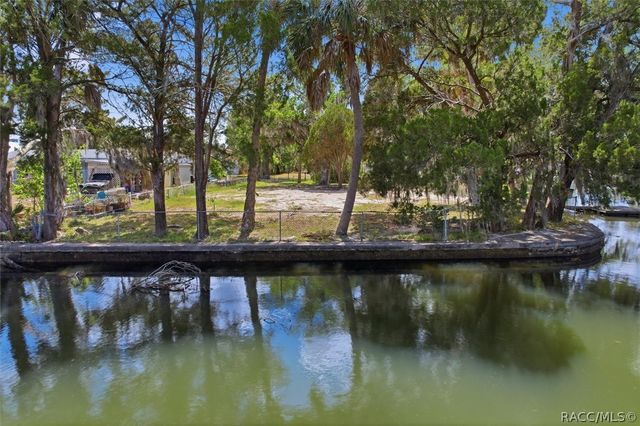 1941 NW 16th Street, Crystal River, FL 34428