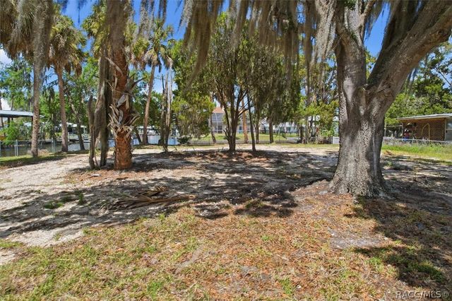 1941 NW 16th Street, Crystal River, FL 34428