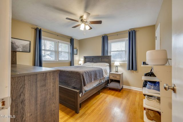 1504 Squibb Drive, Johnson City, TN 37601