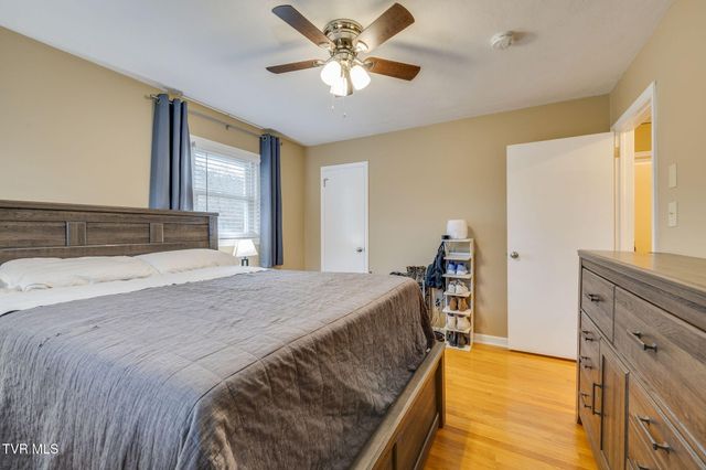 1504 Squibb Drive, Johnson City, TN 37601