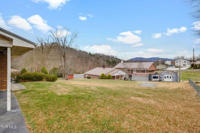 1504 Squibb Drive, Johnson City, TN 37601