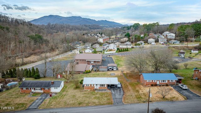 1504 Squibb Drive, Johnson City, TN 37601