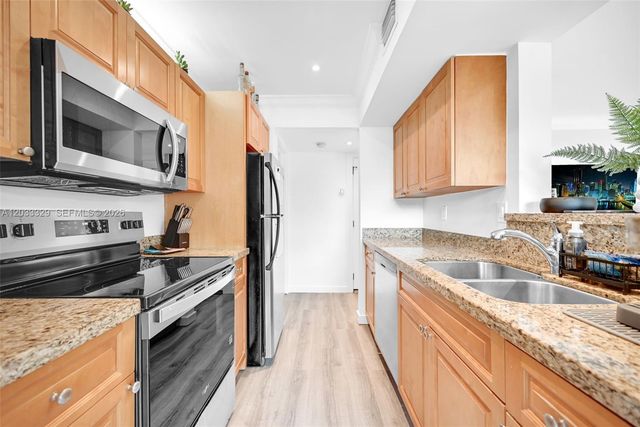 10560 SW 156th Place 208, Miami, FL 33196
