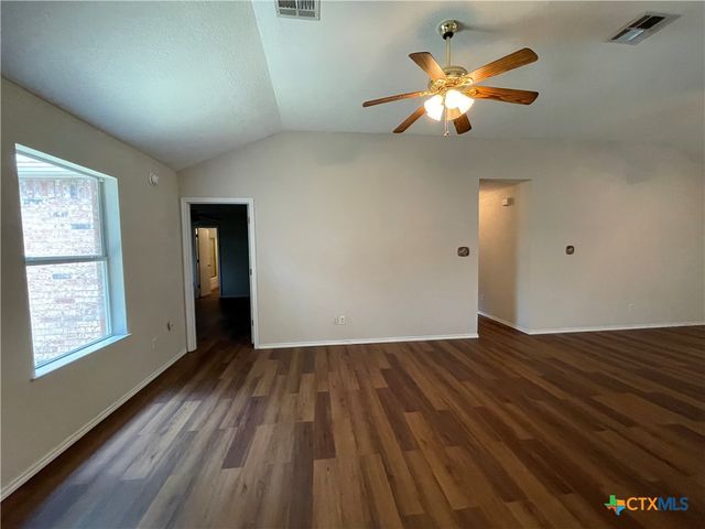 2105 Miller Street, Belton, TX 76513