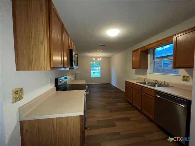 2105 Miller Street, Belton, TX 76513