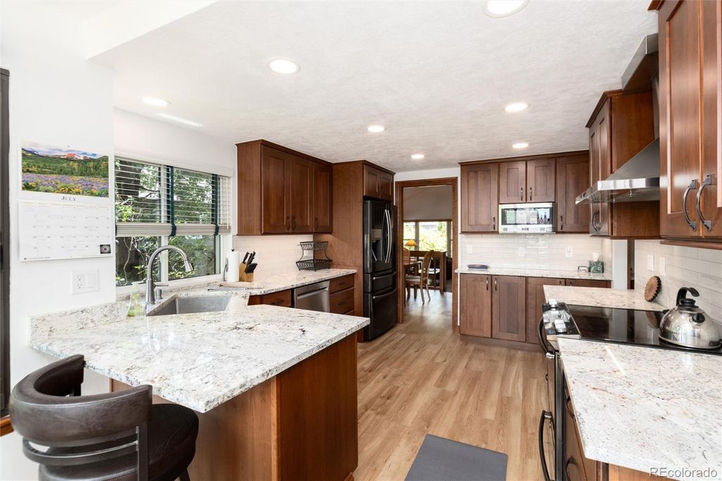 Image 11 of property listing at 18396 E Berry Drive, Centennial, CO 80015