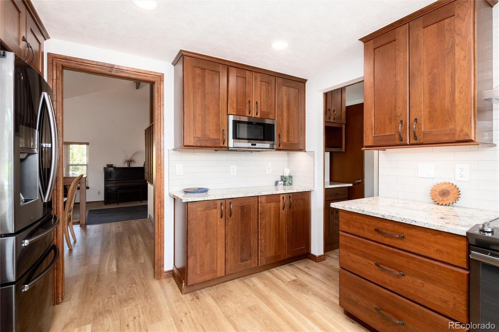 Image 13 of property listing at 18396 E Berry Drive, Centennial, CO 80015