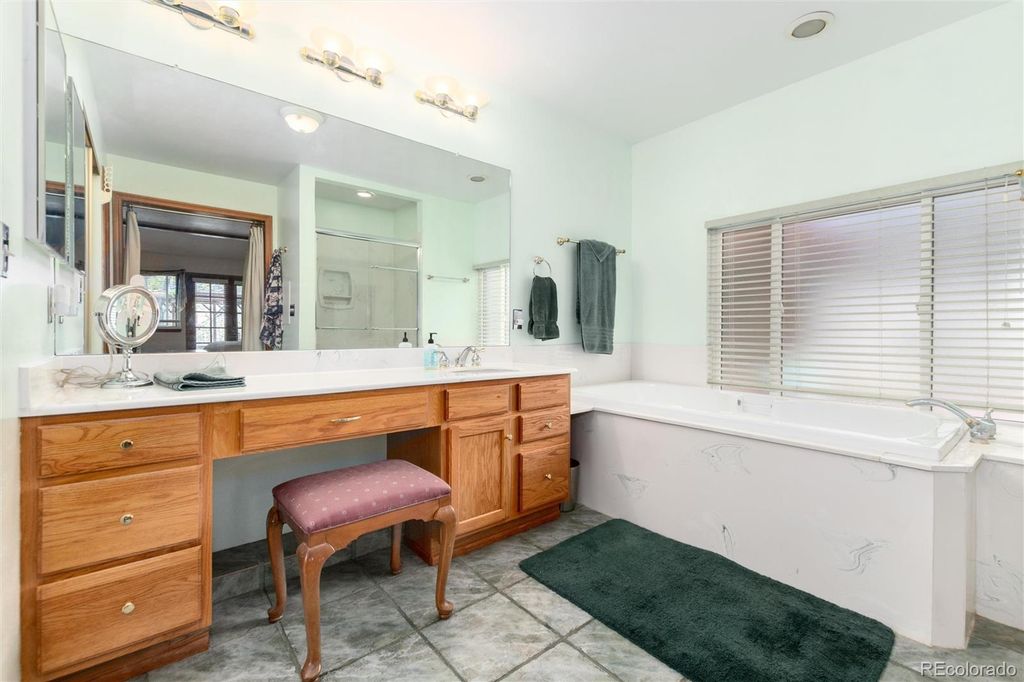 Image 23 of property listing at 18396 E Berry Drive, Centennial, CO 80015