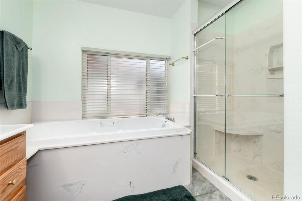 Image 24 of property listing at 18396 E Berry Drive, Centennial, CO 80015