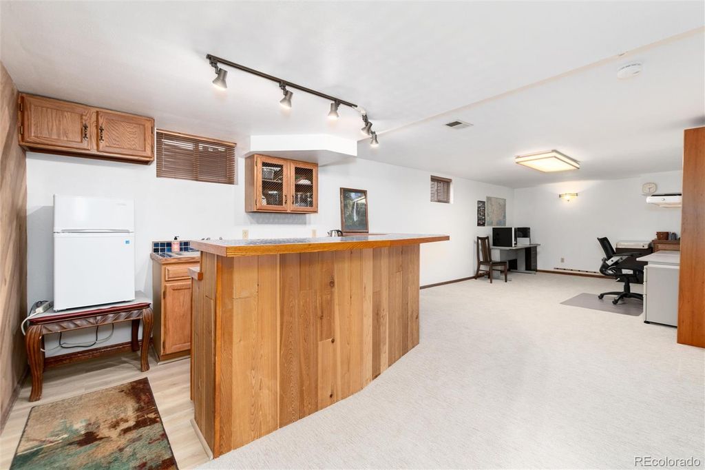 Image 29 of property listing at 18396 E Berry Drive, Centennial, CO 80015