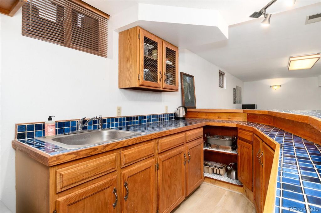Image 30 of property listing at 18396 E Berry Drive, Centennial, CO 80015