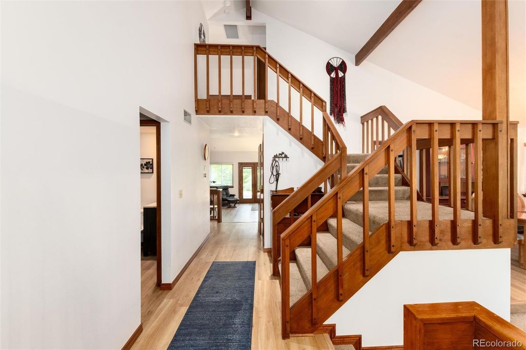 Image 4 of property listing at 18396 E Berry Drive, Centennial, CO 80015