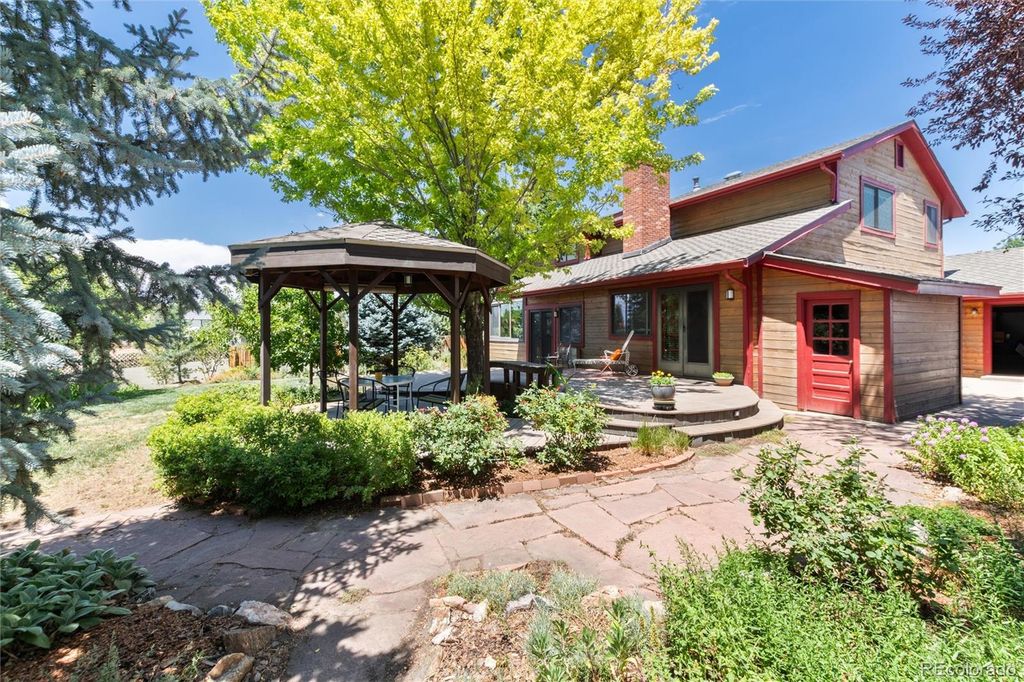 Image 39 of property listing at 18396 E Berry Drive, Centennial, CO 80015