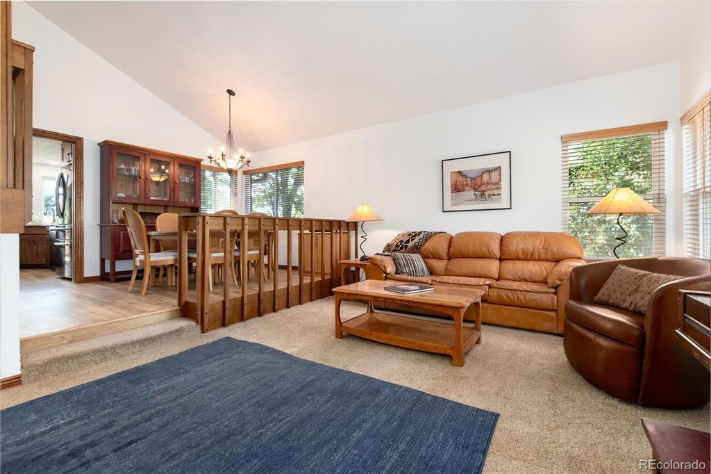 Image 6 of property listing at 18396 E Berry Drive, Centennial, CO 80015