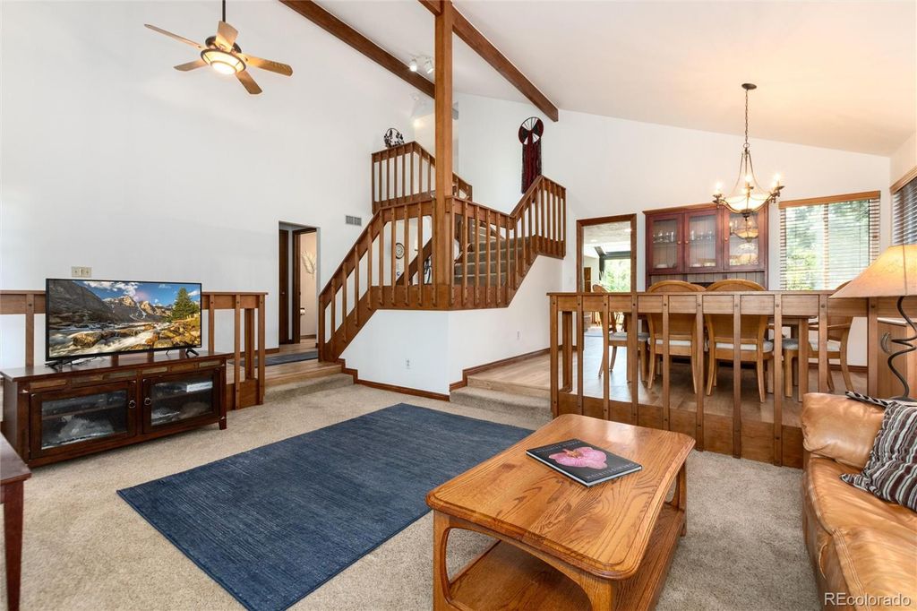 Image 7 of property listing at 18396 E Berry Drive, Centennial, CO 80015