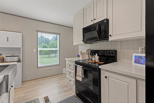 314 Old Ford Rd, Sale Creek, TN 37373