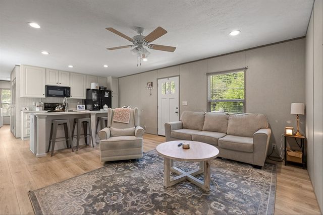 314 Old Ford Rd, Sale Creek, TN 37373