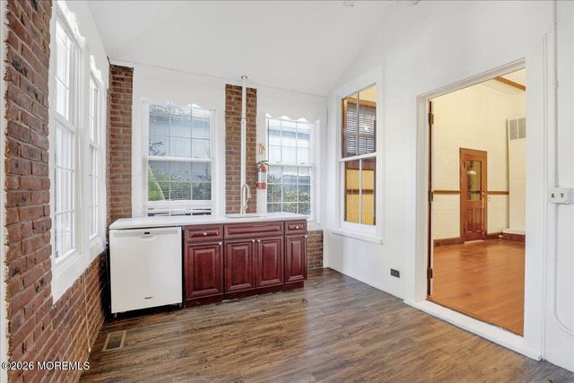 55 E Front Street, Keyport, NJ 07735