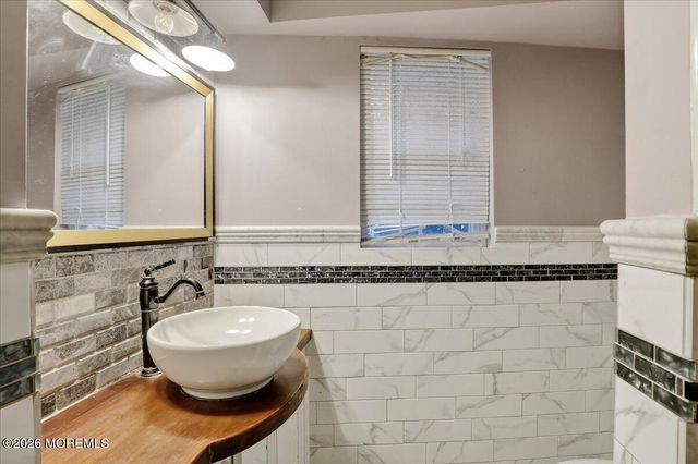 55 E Front Street, Keyport, NJ 07735