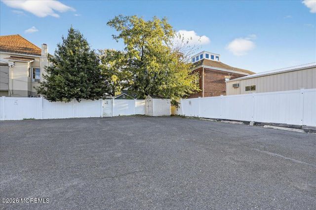 55 E Front Street, Keyport, NJ 07735