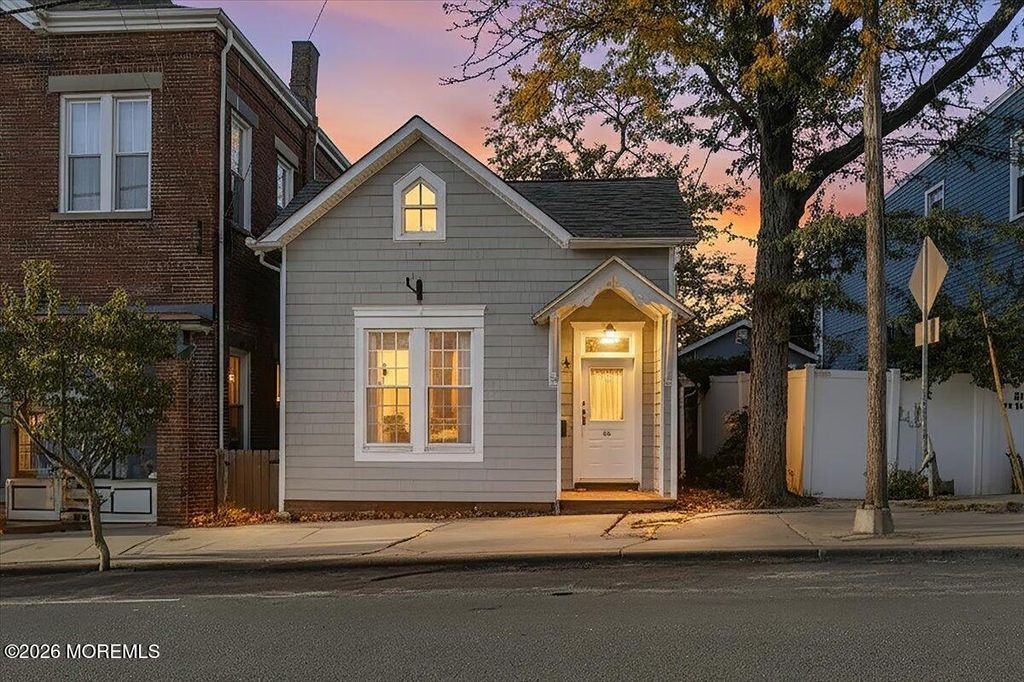 55 E Front Street, Keyport, NJ 07735