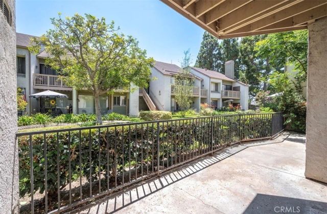 10530 Lakeside Drive North G, Garden Grove, CA 92840