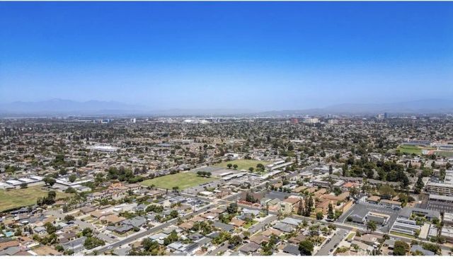 10530 Lakeside Drive North G, Garden Grove, CA 92840