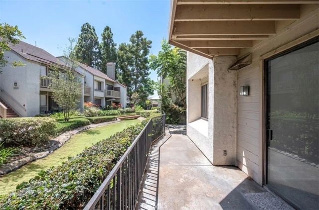 10530 Lakeside Drive North G, Garden Grove, CA 92840
