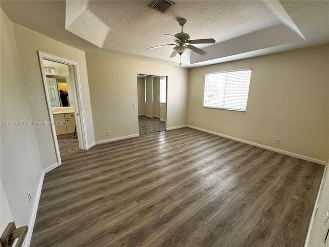 1007 Bamboo Ln, Weston, FL 33327