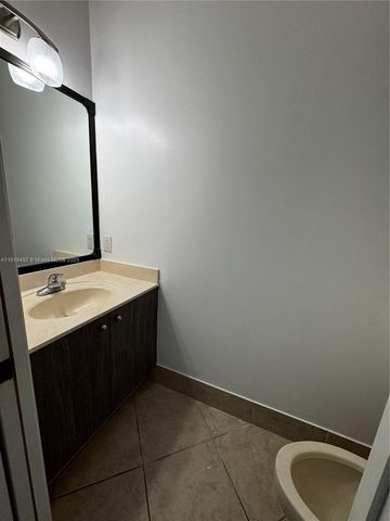 1007 Bamboo Ln, Weston, FL 33327