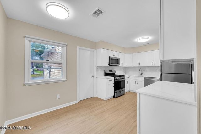 4 Cooper Court, Freehold, NJ 07728