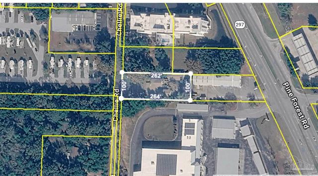 8246 Chellie Rd, Pensacola, FL 32526