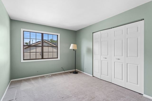 213 Campbell Drive, Bolingbrook, IL 60440