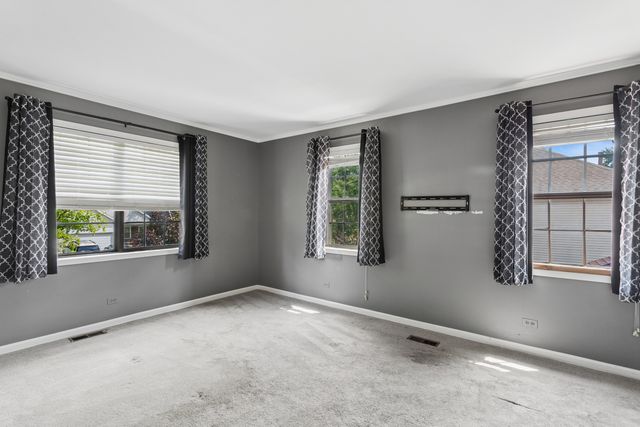 213 Campbell Drive, Bolingbrook, IL 60440