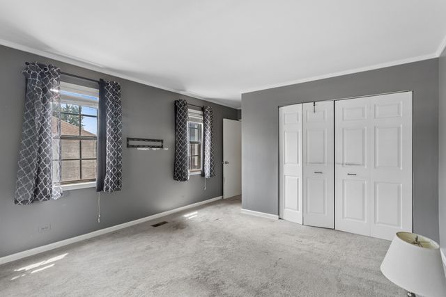 213 Campbell Drive, Bolingbrook, IL 60440